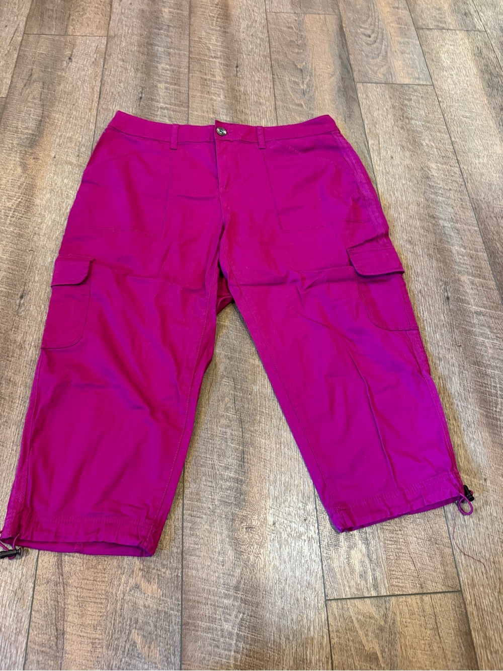 NWT Time and Tru Cargo Capri Pants Women’s Size 14 Pink Relaxed Fit